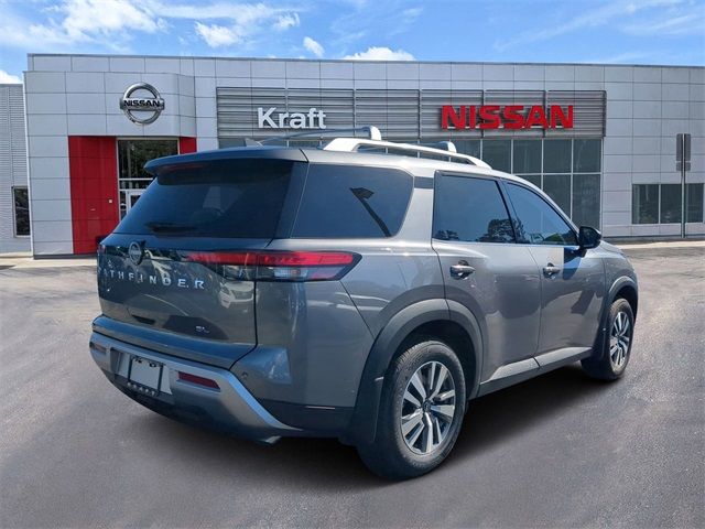 2024 Nissan Pathfinder SL