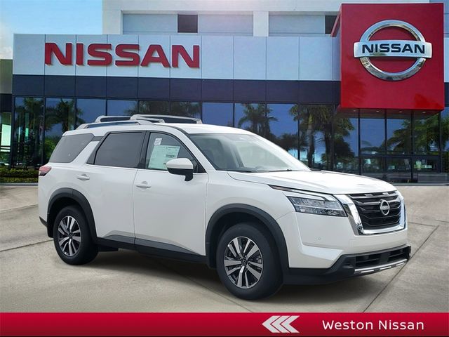 2024 Nissan Pathfinder SL