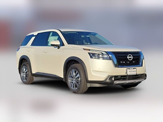 2024 Nissan Pathfinder SL