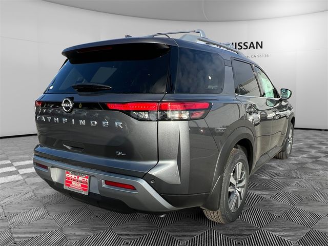 2024 Nissan Pathfinder SL