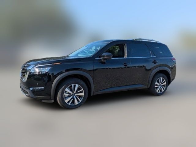 2024 Nissan Pathfinder SL