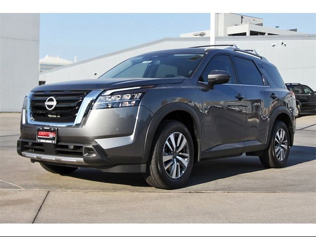 2024 Nissan Pathfinder SL