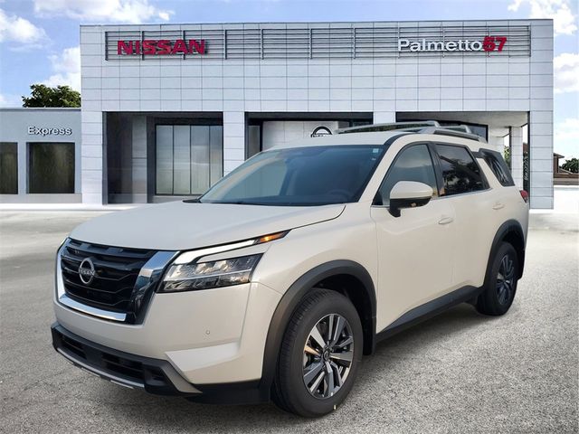 2024 Nissan Pathfinder SL