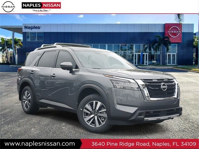 2024 Nissan Pathfinder SL