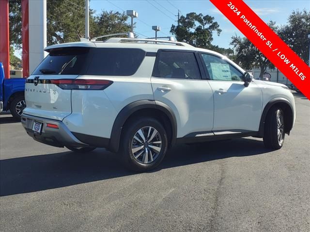 2024 Nissan Pathfinder SL