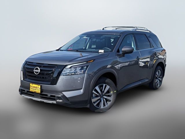 2024 Nissan Pathfinder SL