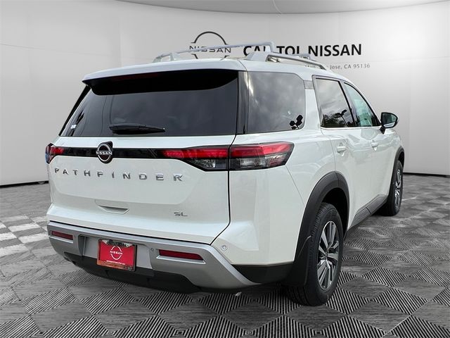 2024 Nissan Pathfinder SL