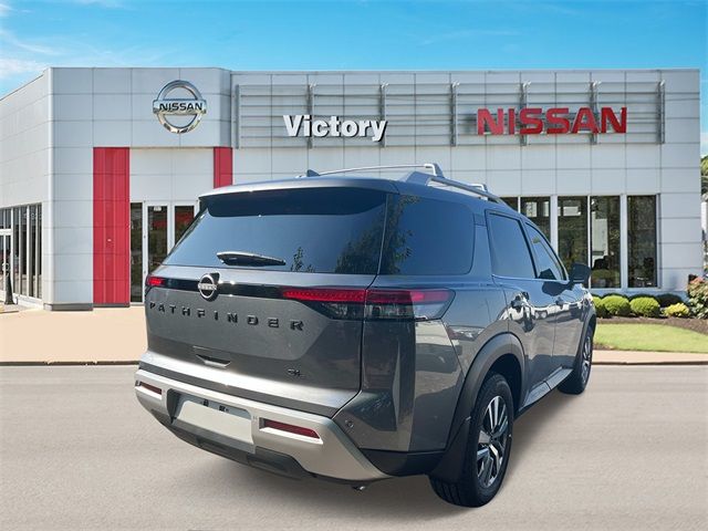 2024 Nissan Pathfinder SL