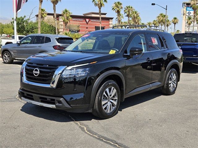 2024 Nissan Pathfinder SL