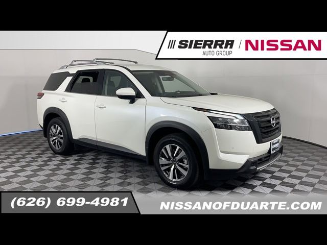 2024 Nissan Pathfinder SL