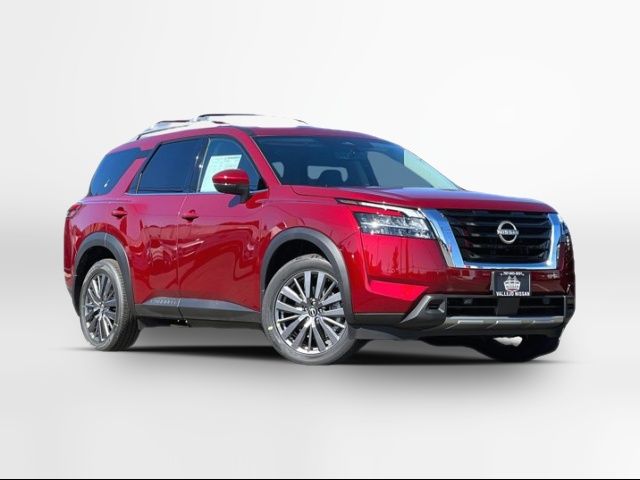 2024 Nissan Pathfinder SL