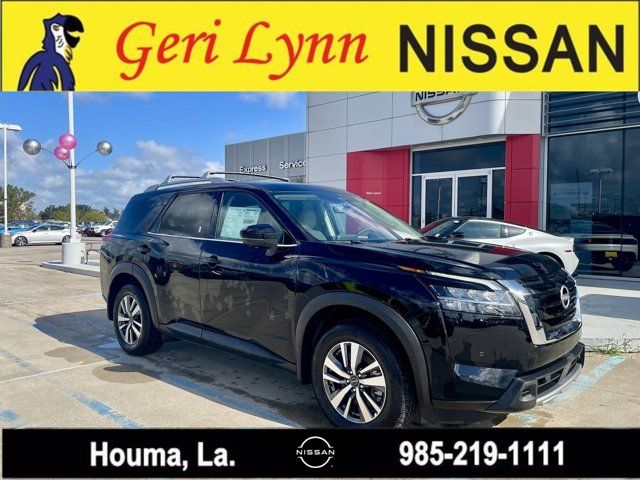 2024 Nissan Pathfinder SL