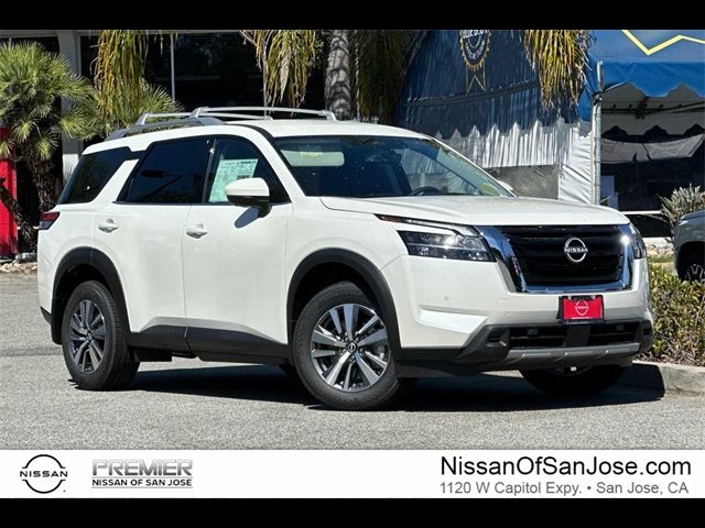 2024 Nissan Pathfinder SL