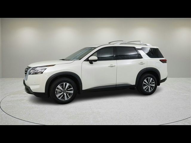 2024 Nissan Pathfinder SL