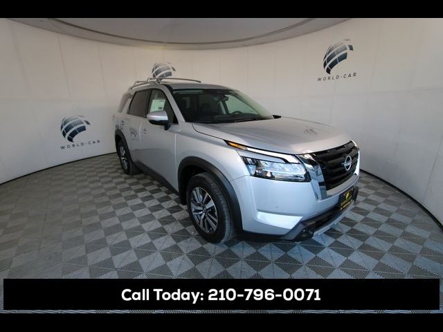 2024 Nissan Pathfinder SL