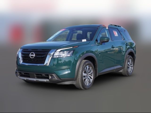 2024 Nissan Pathfinder SL