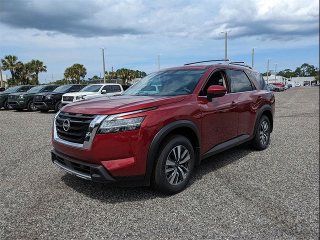 2024 Nissan Pathfinder SL