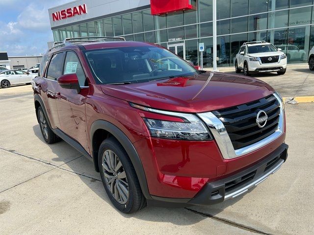 2024 Nissan Pathfinder SL