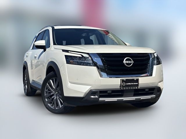 2024 Nissan Pathfinder SL