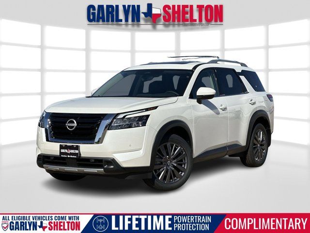 2024 Nissan Pathfinder SL