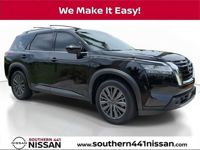 2024 Nissan Pathfinder SL