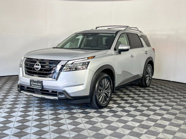 2024 Nissan Pathfinder SL