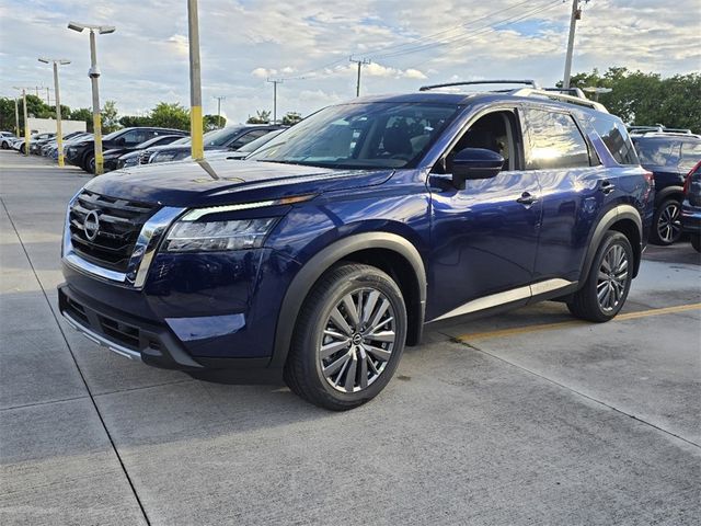 2024 Nissan Pathfinder SL