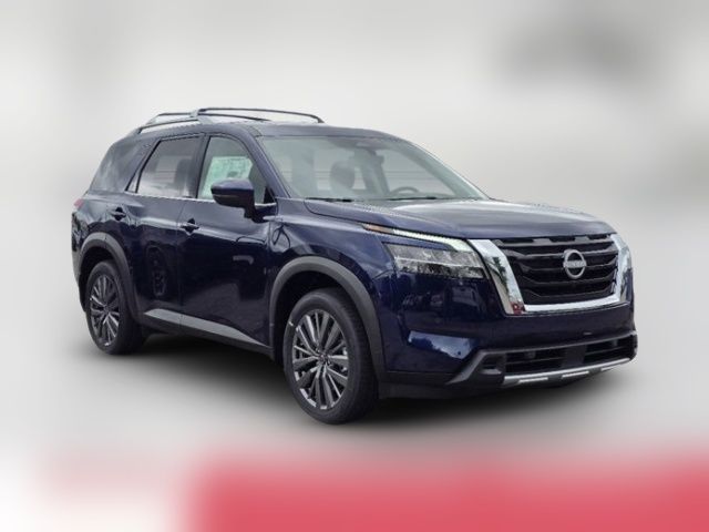 2024 Nissan Pathfinder SL