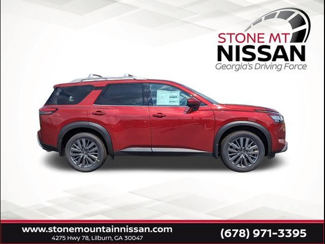 2024 Nissan Pathfinder SL