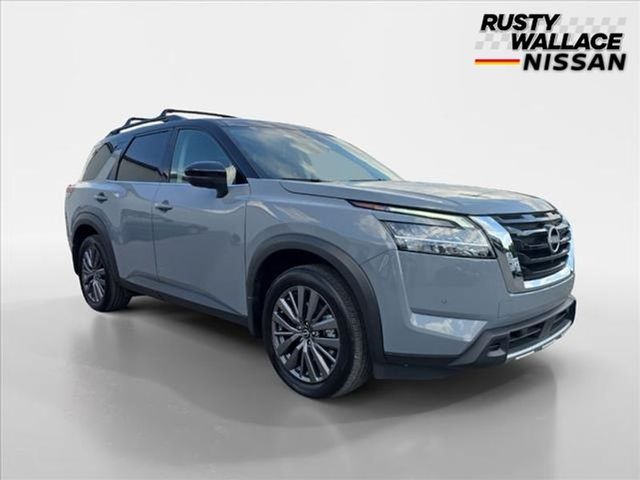 2024 Nissan Pathfinder SL