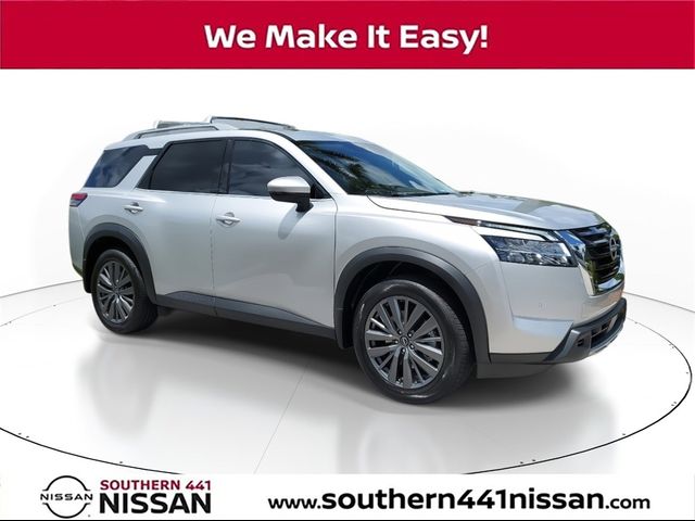 2024 Nissan Pathfinder SL