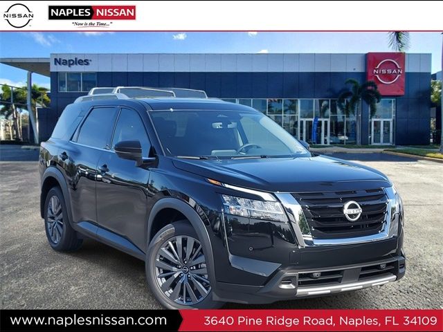 2024 Nissan Pathfinder SL