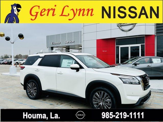 2024 Nissan Pathfinder SL