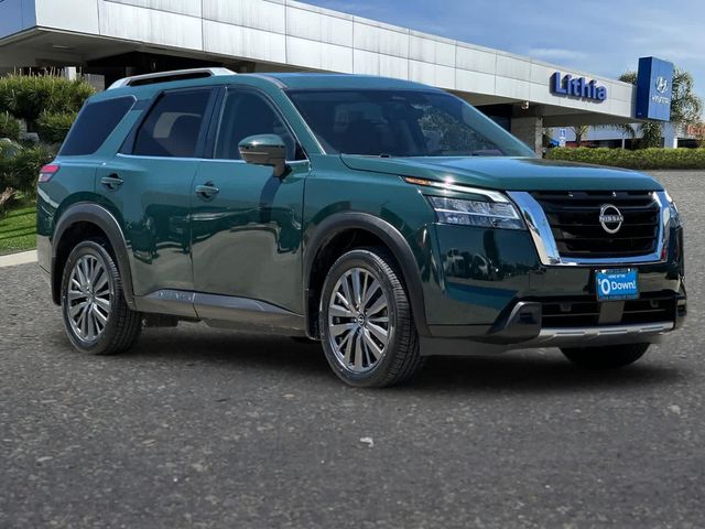 2024 Nissan Pathfinder SL