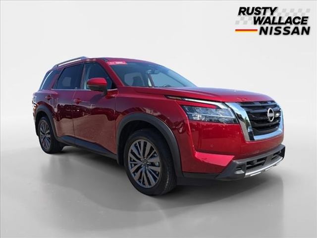 2024 Nissan Pathfinder SL