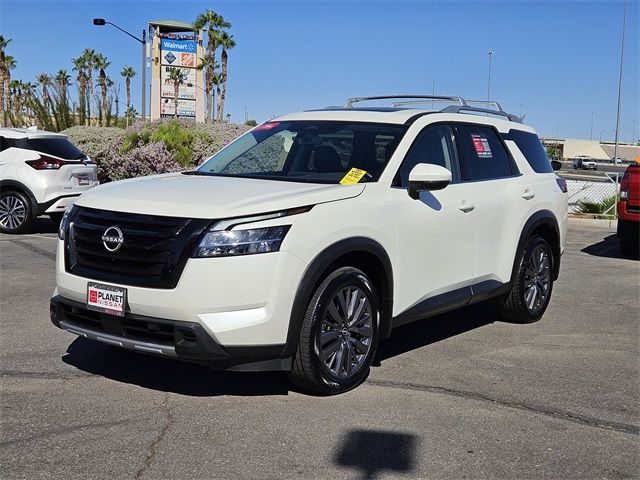 2024 Nissan Pathfinder SL