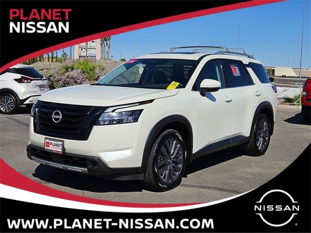 2024 Nissan Pathfinder SL