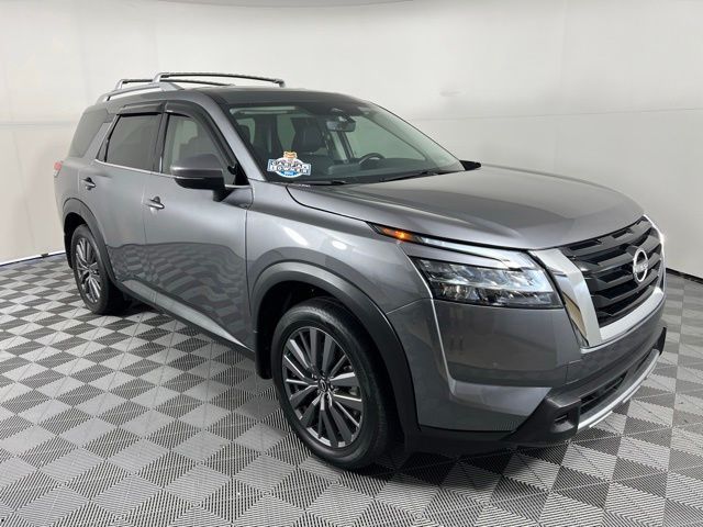 2024 Nissan Pathfinder SL