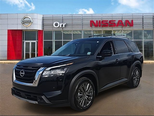 2024 Nissan Pathfinder SL