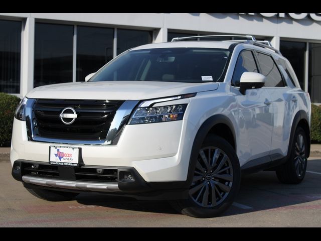 2024 Nissan Pathfinder SL