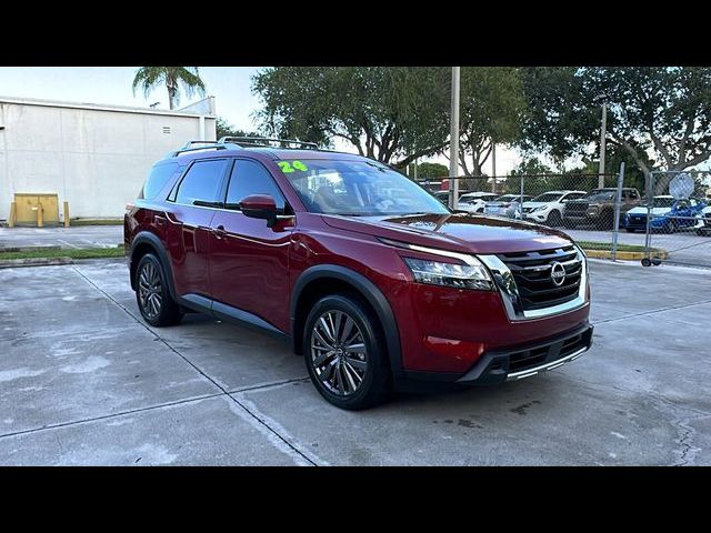 2024 Nissan Pathfinder SL