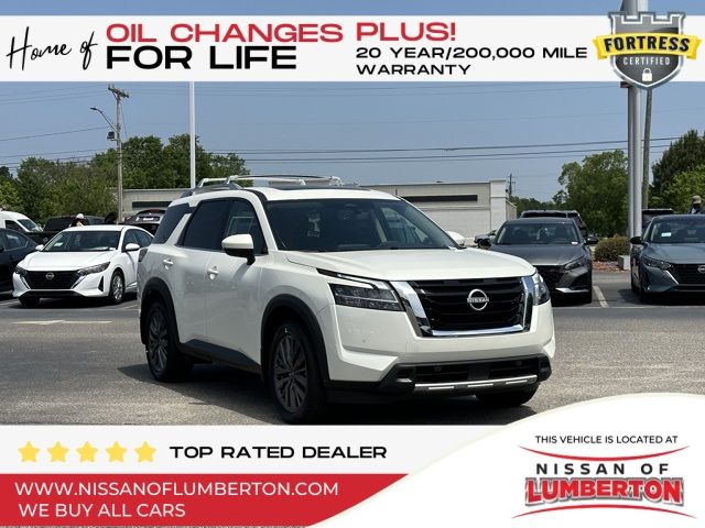 2024 Nissan Pathfinder SL