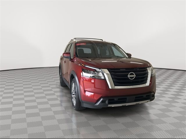 2024 Nissan Pathfinder SL