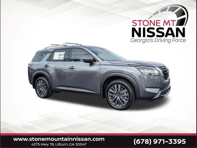 2024 Nissan Pathfinder SL