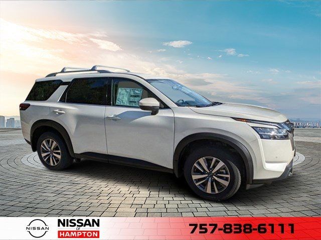 2024 Nissan Pathfinder SL