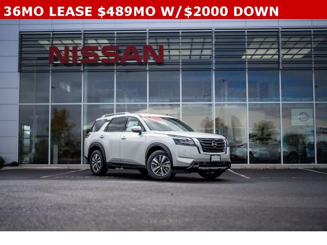 2024 Nissan Pathfinder SL