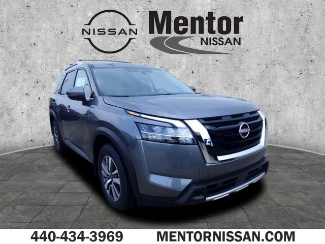 2024 Nissan Pathfinder SL