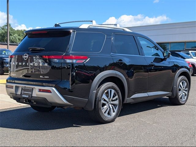 2024 Nissan Pathfinder SL