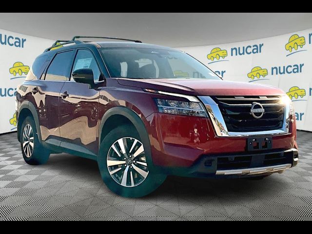 2024 Nissan Pathfinder SL