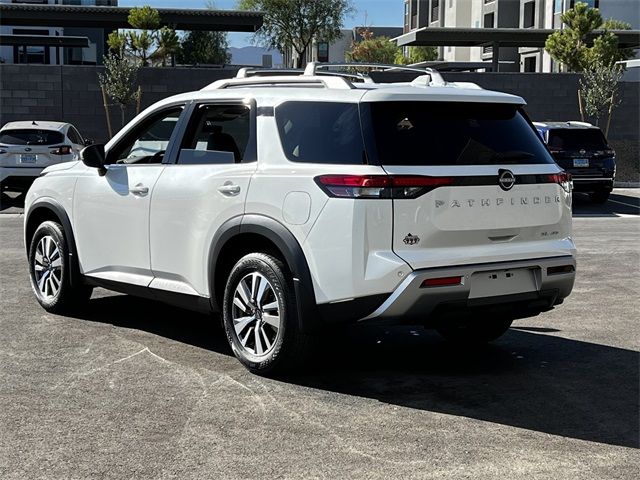 2024 Nissan Pathfinder SL